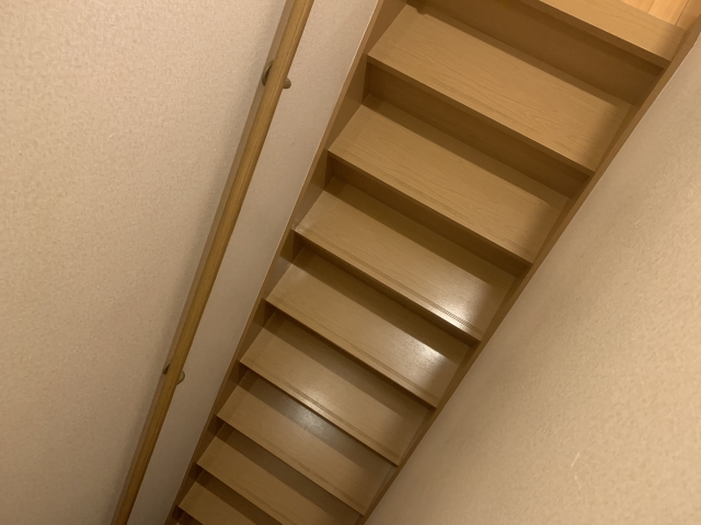 階段・廊下｜まっすぐな廊下がある